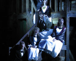 nella foto: le spose