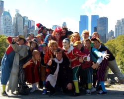 Il cast di Pinocchio e Stefano D'Orazio a Central Park
